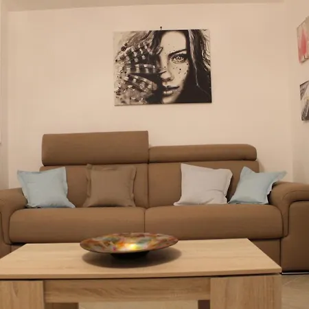 Giulia's House - Natura & Avventura Apartment
