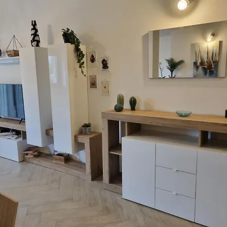 Giulia's House - Natura & Avventura Apartment