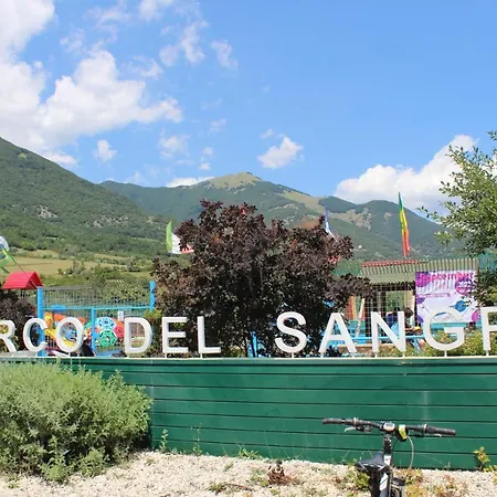 Giulia's House - Natura & Avventura Apartament *